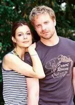 《我前任男友的婚礼》影评：当爱已成往事，如何优雅地参加前任的婚礼？